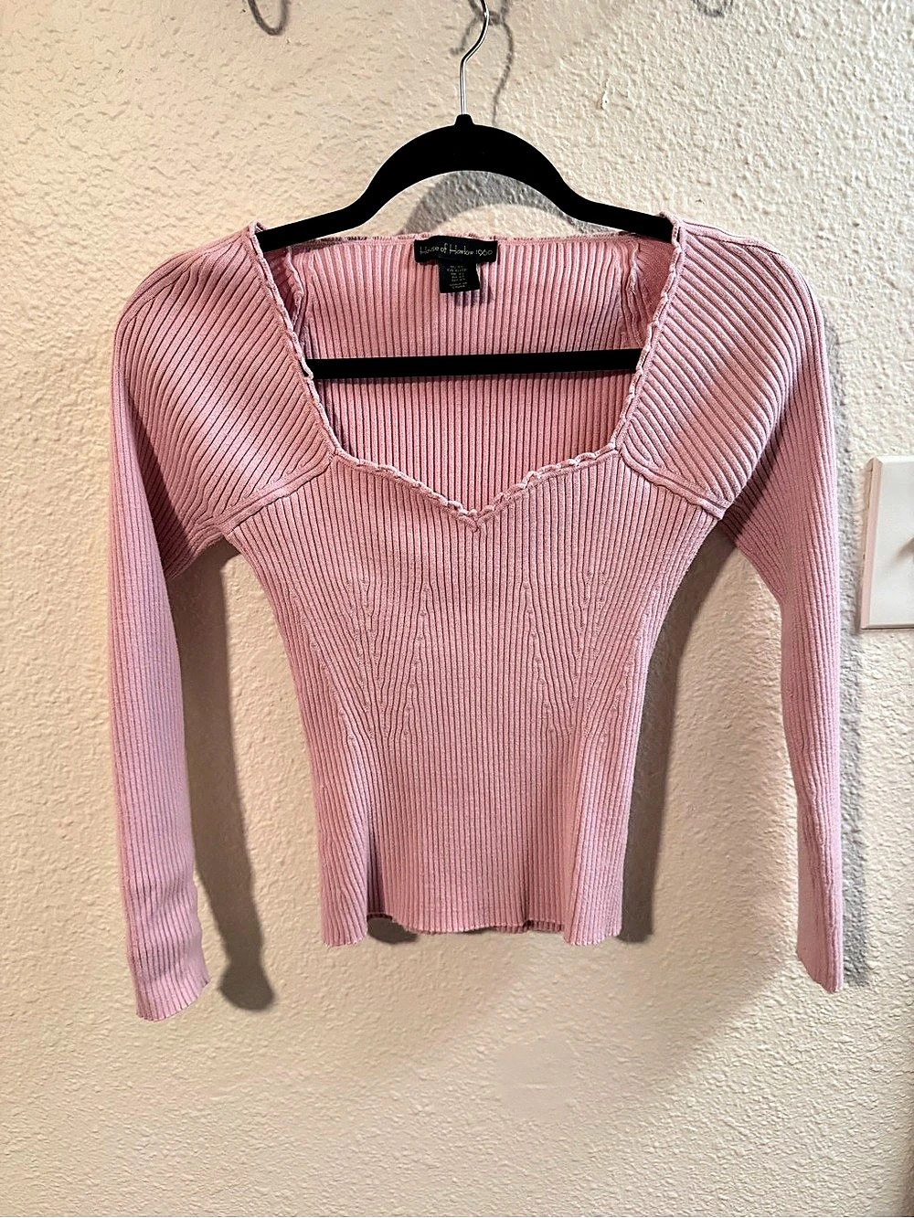 House of Harlow 1960 Ribbed V-Neck Sweater in Pink Size XS
